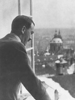 „Během několika let bude tvář Prahy čistě německá.“ Hitler snil o demolici Petřína, jak chtěl změnit Prahu?