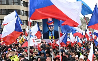 „Česko proti bídě.“ Tisíce lidí v Praze demonstrovaly proti vládě