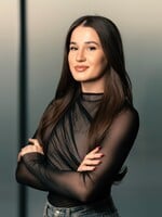 „Drink spiking jsem sama zažila v 17 letech. Jako první v Česku tento problém mapujeme,“ říká ředitelka Beat Sexism