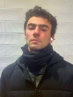 „Jeho mugshot je umělecké dílo.“ Jak se Luigi Mangione z vraha stal fashion ikonou