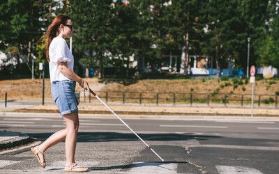 „Mala som asi šesť rokov, keď som si uvedomila, že ostatné deti sú iné.“ Vanesa prehovorila o živote so zrakovým postihnutím