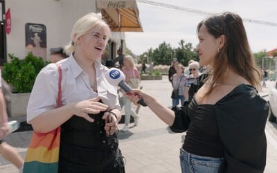 „Môj otec je proti LGBTI+, ja som liberálka. Naši budú voliť Fica, ja určite nie.“ Mladí Slováci hovoria o názoroch rodičov