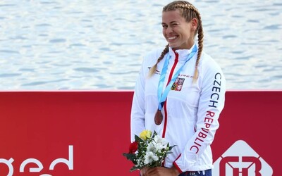 „Nápad, že pojedu na mistrovství, vznikl u piva.“ Dnes má kajakářka Anežka Paloudová olympijskou premiéru