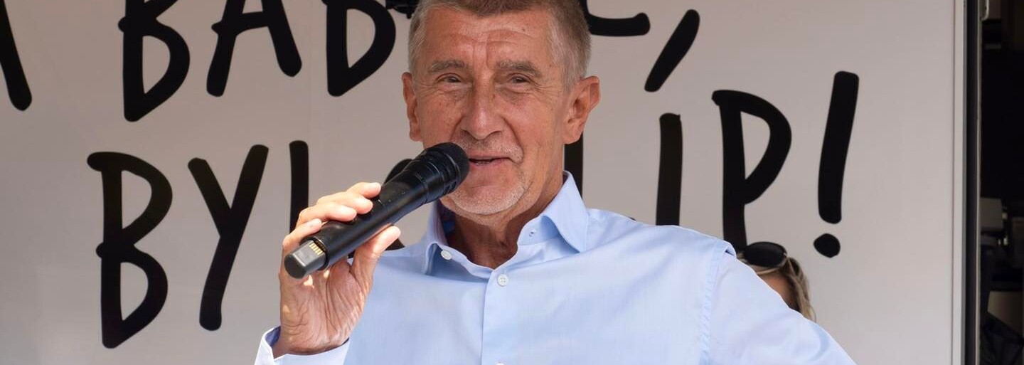 „Baví mě vás napínat, Pekarová je symbol zla,“ řekl Andrej Babiš o své kandidatuře
