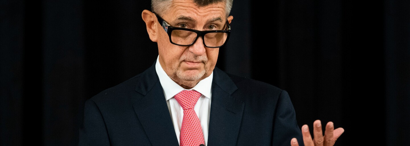 „Byl jsem v pyžamu a měl tři vaječňáky,“ zdůvodnil Babiš, proč chyběl na hlasování o nedůvěře vládě