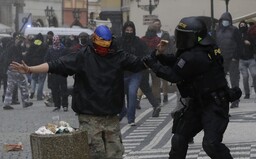 „Fotbaloví“ iniciátoři protestu v Praze: Nejeli jsme dělat výtržnosti, nechali jsme se zbytečně vyprovokovat policií