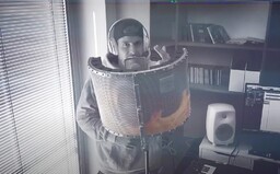 „Mám si stoupnout před vládní káru a začít ch**t?“ ptá se Rest v #hot16challenge2