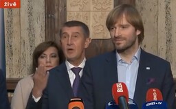 „Nebuďte slušnej, kdo vám to řek? Jméno!“ Andrej Babiš vyslýchal ministra v živém vysílání jako na policii