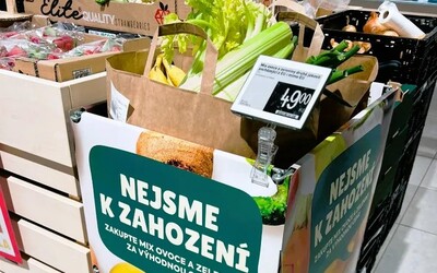 „Nejsme k zahození.“ Řetězec chce omezit plýtvání, nabídne tašky s ovocem a zeleninou za 49 korun