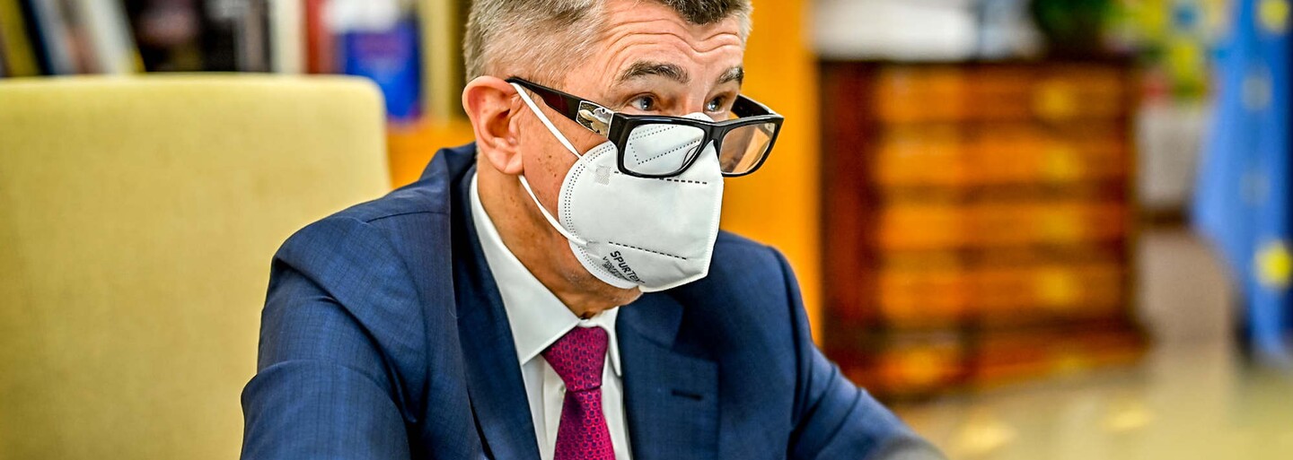 „Vláda KSČM zneužila a odkopla.“ Širší vedení komunistů chce vypovědět toleranční smlouvu s ANO