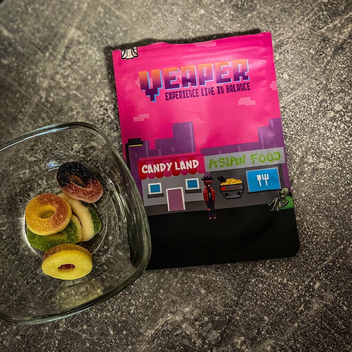 Halucinogenní cukrovinky s muscimolem.