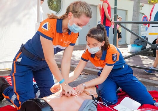 Jak zjistíš, že je potřeba člověka resuscitovat? 