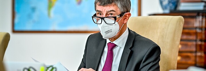 Vláda zvažuje povinné očkování pro osoby nad 60 let a vybrané profese