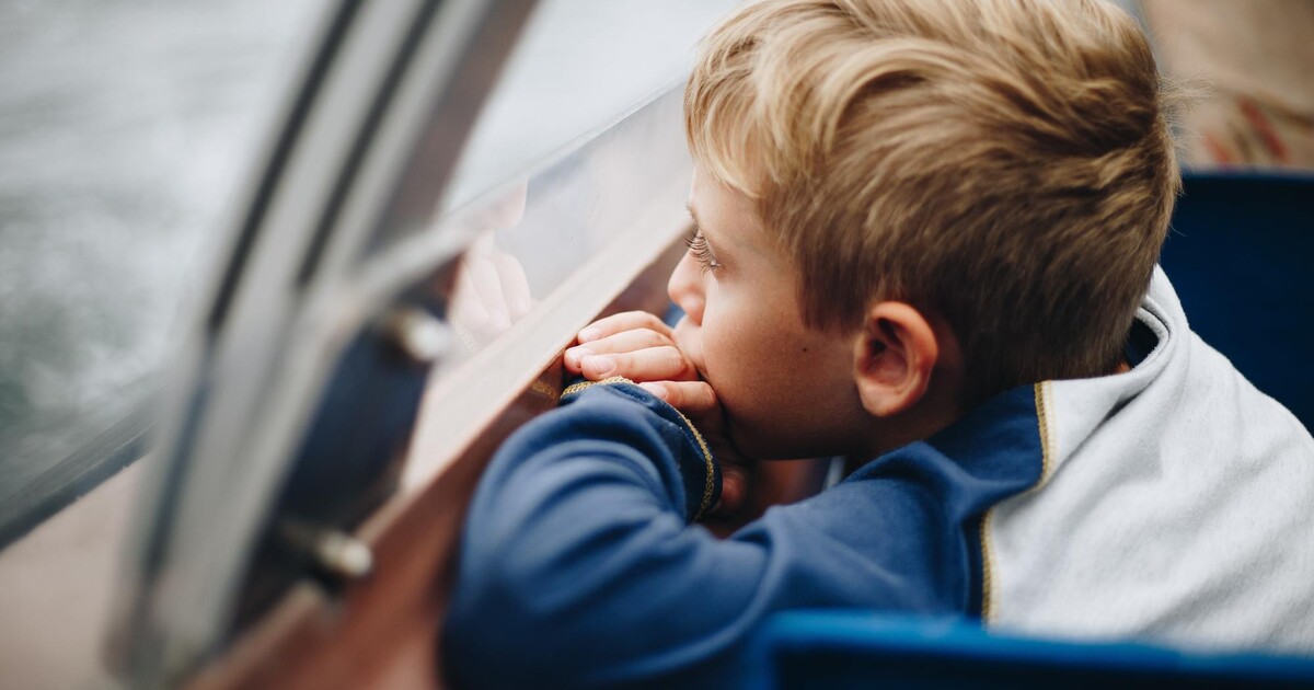 Pomněnkový den: Dnes je Mezinárodní den pohřešovaných dětí. Policie radí, co dělat, když se dítě nevrátí domů