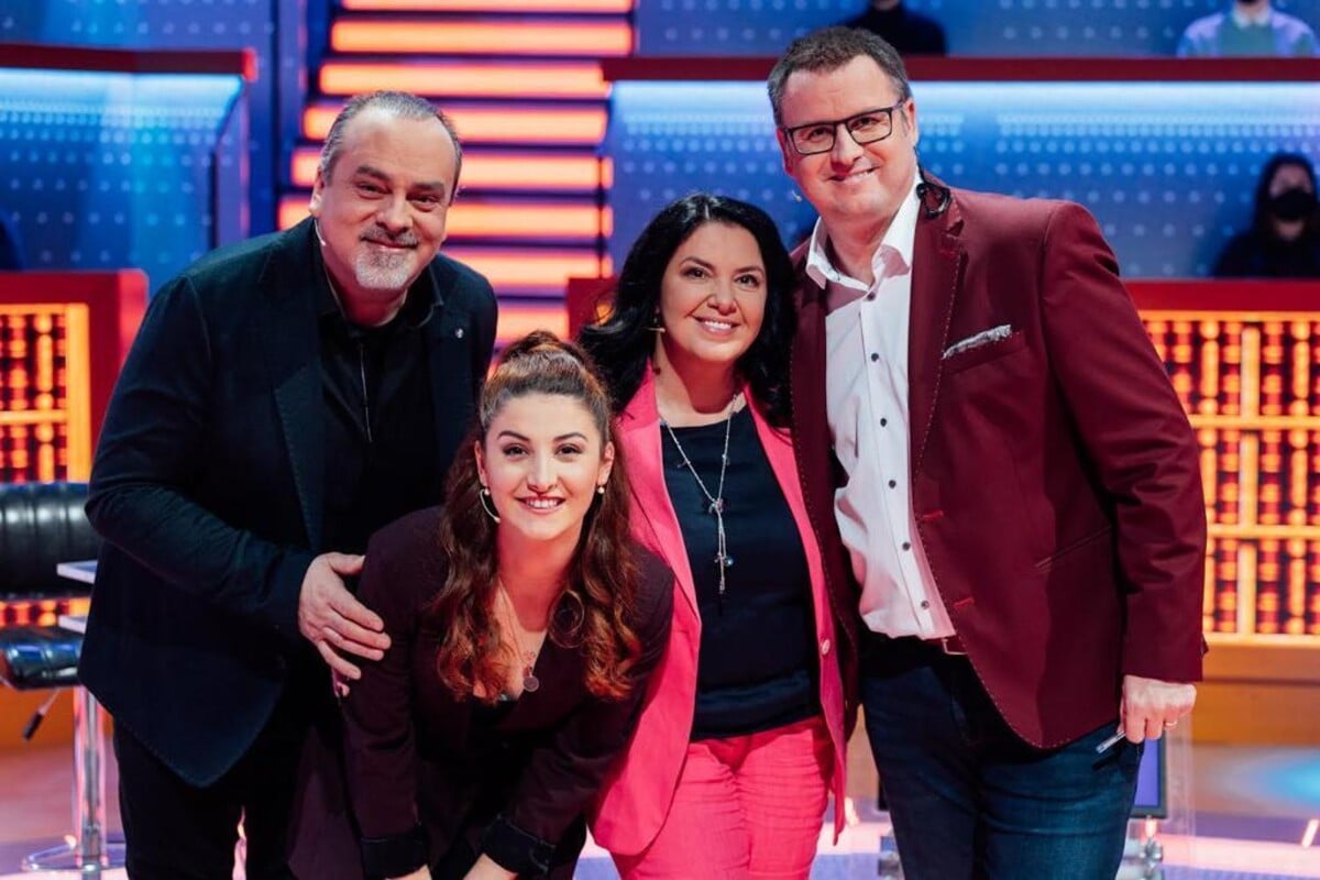 Zľava Sveťo Malachovský, Kika Kocian, Iveta Malachovská a Marcel Merčiak v relácii Čo ja viem na RTVS.