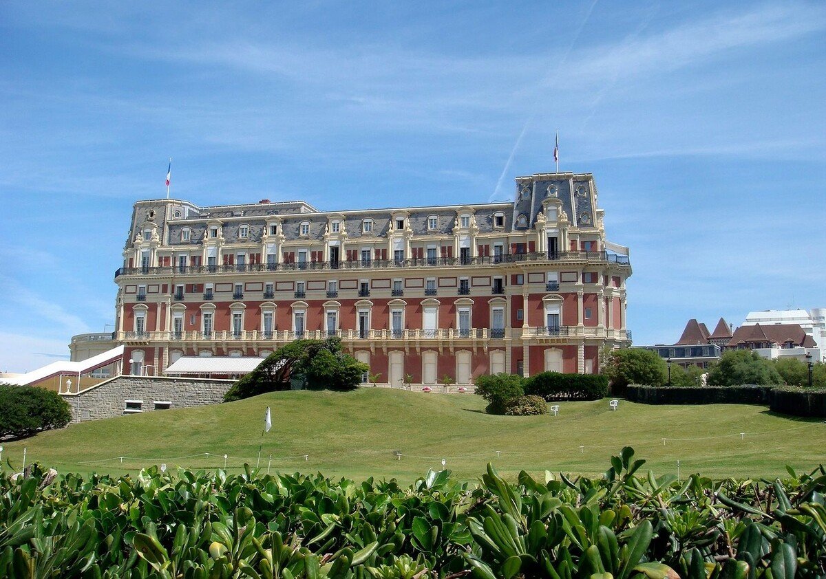 Hotel du Palais v Biarritze.