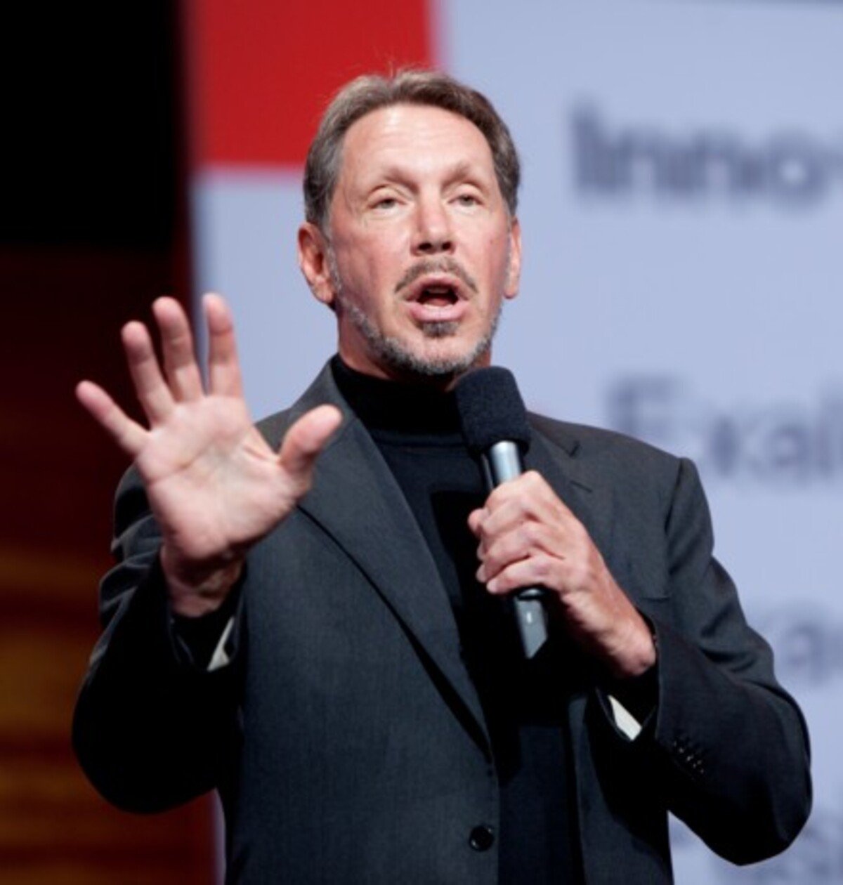 Zakladatel Oracle Larry Ellison. 