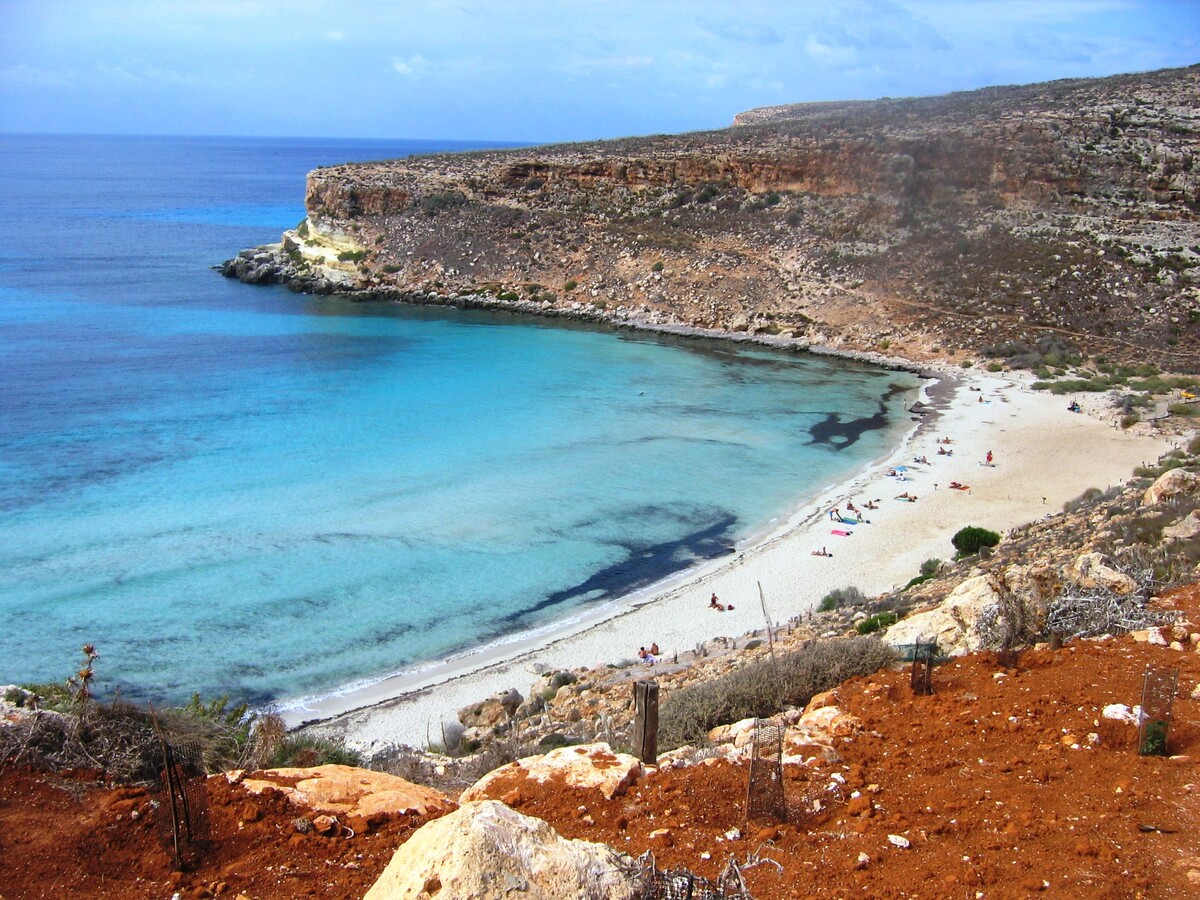 Spiaggia dei Conigli.