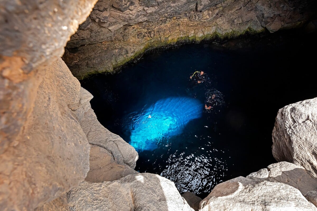 Kapverdy, Kapverdské ostrovy, jeskyně Blue Eye