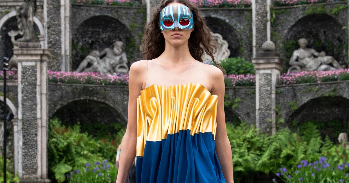 Modely inspirované potápěčskou výstrojí i mistrovské krejčovství. Prohlédni si novou kolekci Louis Vuitton