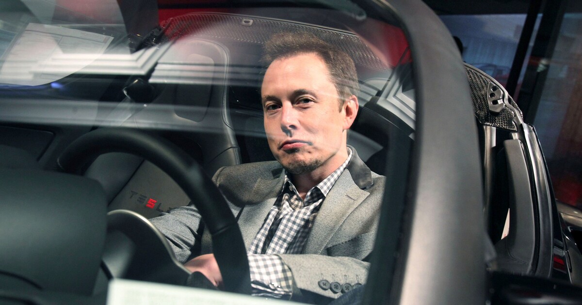 Astronomové prověřovali asteroid, který mohl způsobit kolizi se Zemí. Bylo to Muskovo auto...