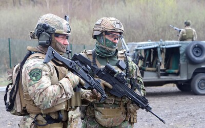 Ministerstvo obrany chce kúpiť kontajnerové mestečko za vyše 30 miliónov eur. Pribúdajúci vojaci krajín NATO nemajú kde spať.