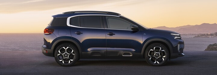 Citroën C5 Aircross prešiel rozsiahlou modernizáciou, SUV je elegantnejšie a pohodlnejšie