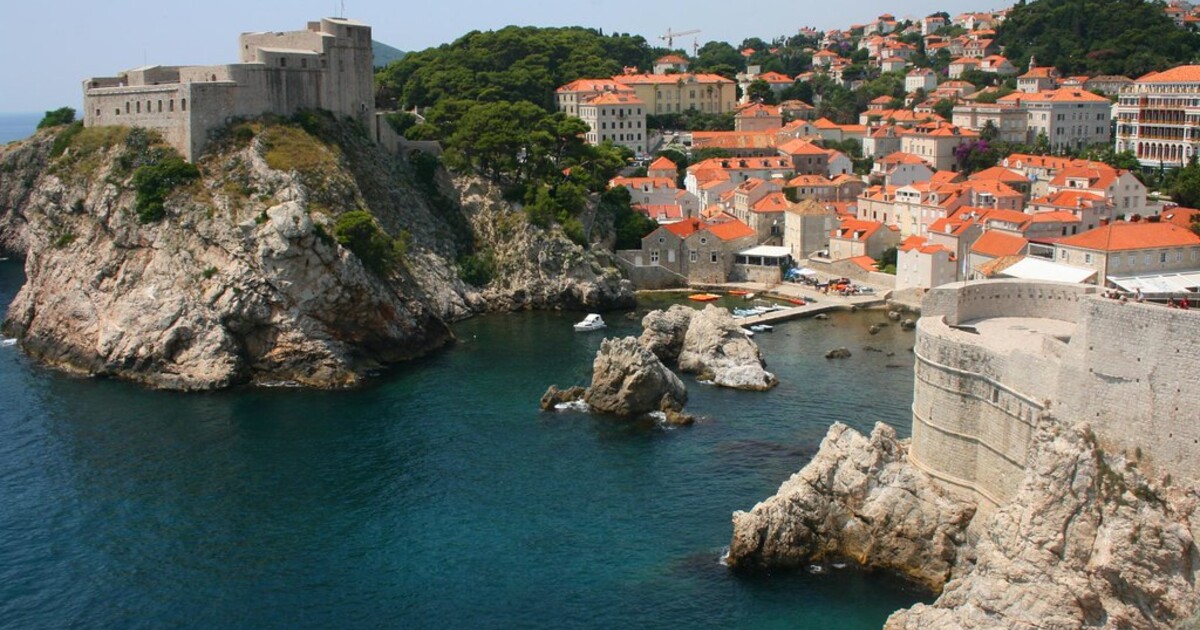 V Chorvatsku se 20 lidí otrávilo jídlem. Turisty trápí horečky i průjmy, jedno z dětí skončilo na infuzi