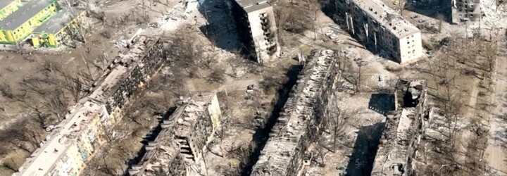 Mariupol přestal existovat, řekl šéf ukrajinské diplomacie Kuleba. Rusové podle něj přistupují k „třídění“ obyvatel
