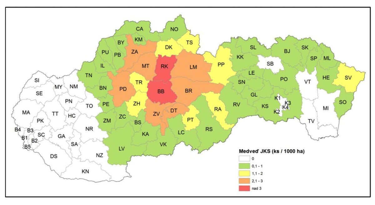 Distribúcia hlásených stavov medveďa hnedého na Slovensku v roku 2022.