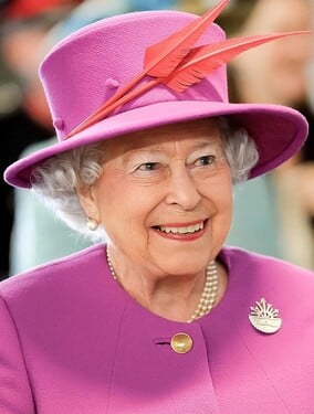Vo veku 96 rokov zomrela britská kráľovná Alžbeta II. 