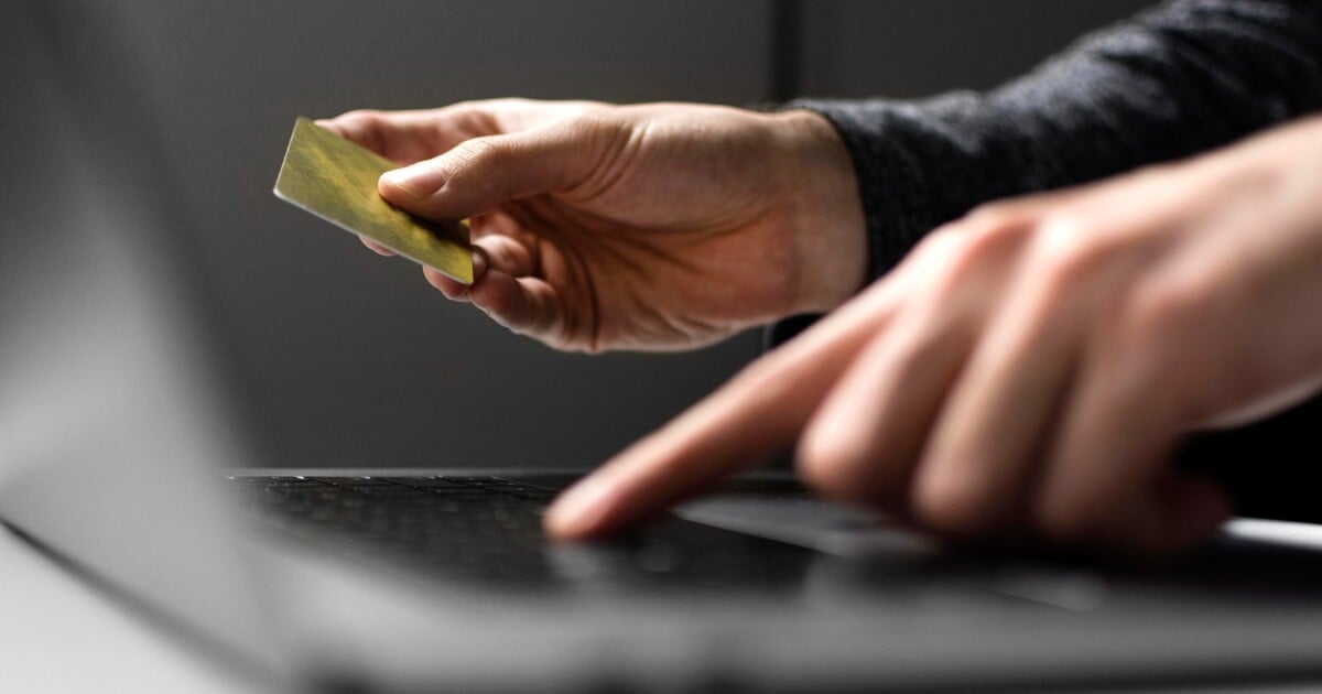 V Česku kolují falešné weby s dálničními známkami. Jsou to dokonalé kopie, lidé přišli o peníze