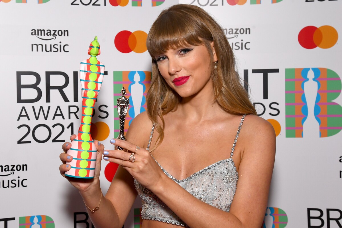 Taylor Swift BRIT Awards