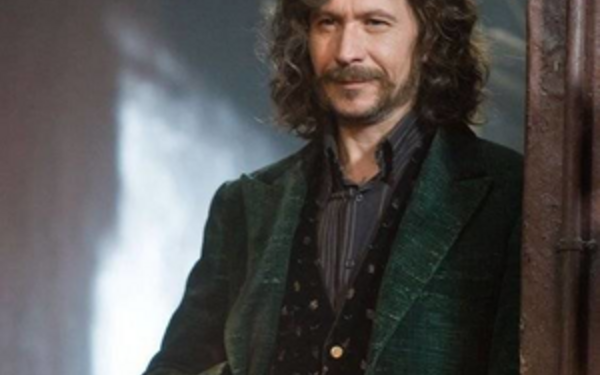 V čem byl výjimečný nožík, který daroval Sirius Harrymu?