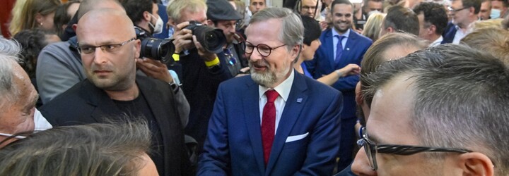 Petr Fiala měl těžký rok, ostatně jako my všichni. Nezapomínat na marginalizované skupiny by ho ale nic nestálo