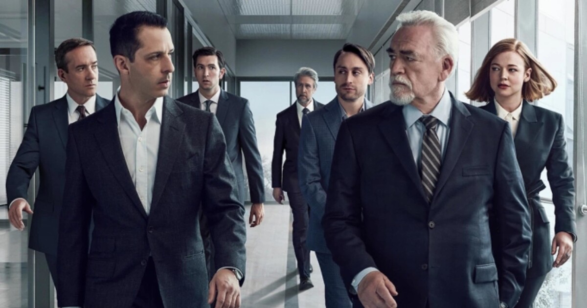 Seriály na víkend: Na HBO šplhá slizký pracháč Kieran Culkin a pobaví tě pořádně ostrá komedie ze dna Londýna