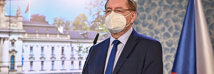 Petr Arenberger končí ve vedení Fakultní nemocnice Vinohrady. Říká, že skončil dobrovolně, ministerstvo tvrdí, že byl odvolán