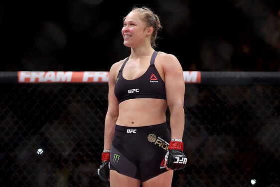 Ronda Rousey byla ve své době asi nejslavnější ženskou bojovnicí na světě a jako jedna ze zápasnic pomohla zpopularizovat ženské MMA po celém světě. Předtím se zúčastnila i olympiády v džudu. Je pravda, že na olympijských hrách získala zlatou medaili?