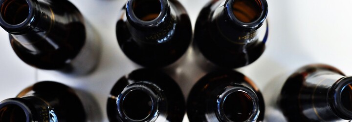 Pražské večerky možná dostanou zákaz v noci prodávat alkohol. Radní si stěžuje na časté rušení nočního klidu v centru města