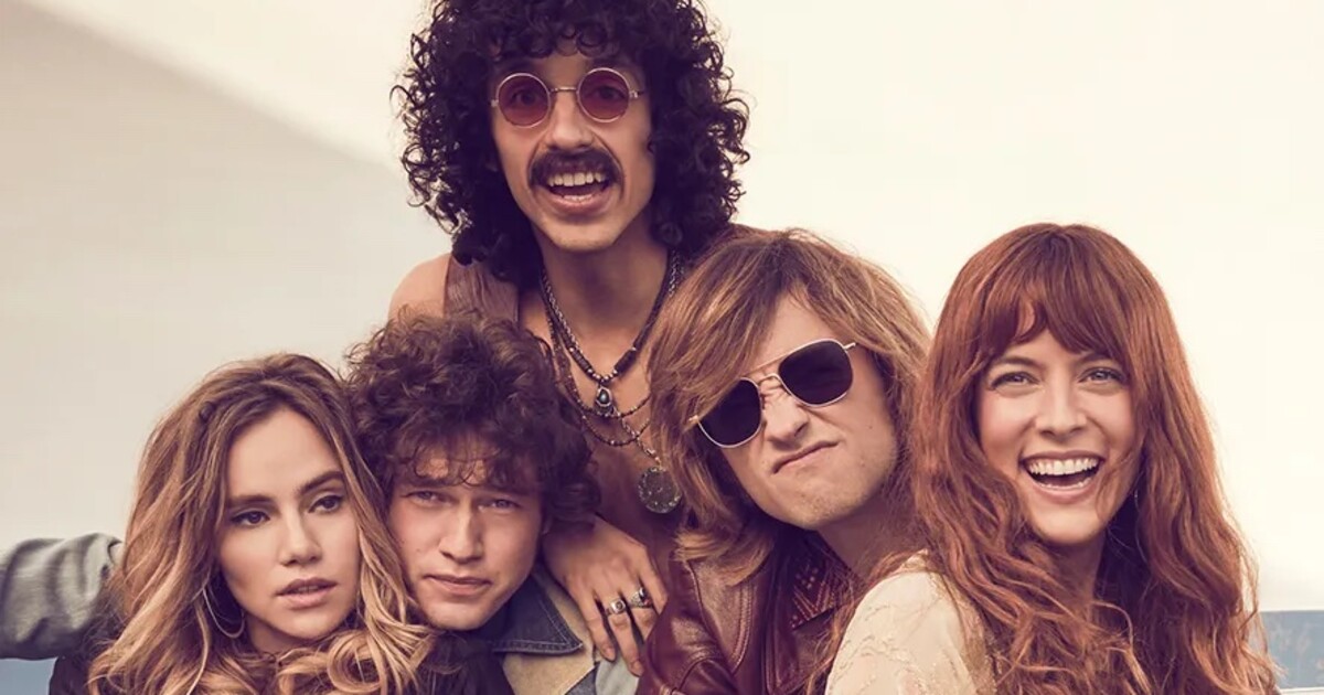 Nový seriál zobrazuje hudební scénu v LA v 70. letech. Hlavní roli ztvárňuje Riley Keough, vnučka Elvise Presleyho