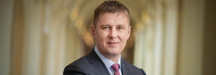 Má devítiletá dcera si uvědomuje dopad klimatických změn více než řada politiků, říká Tomáš Petříček (Rozhovor)