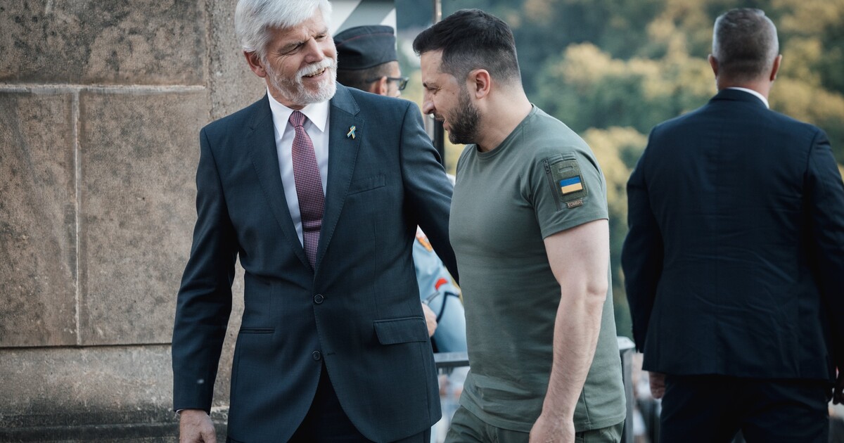 Zelenskyj přistál v Praze: Setkání s prezidentem Pavlem provází přísná bezpečnostní opatření