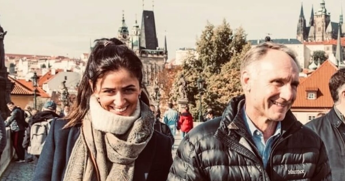 Spisovatel Dan Brown přidal fotku z Prahy. Teasuje svou novou knihu