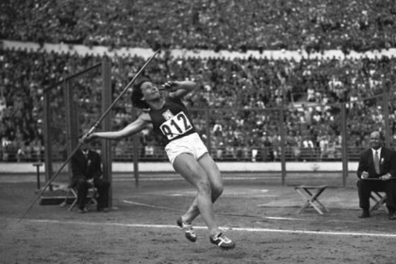 Víš, ve kterém roce vyhrála Dana Zátopková zlatou medaili na olympijských hrách v Helsinkách?