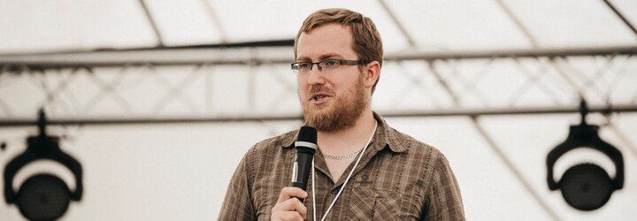 Pete z organizace NePornu: Drtivé procento závislých na pornografii jsou stále muži, ale píší nám i ženy (Rozhovor)