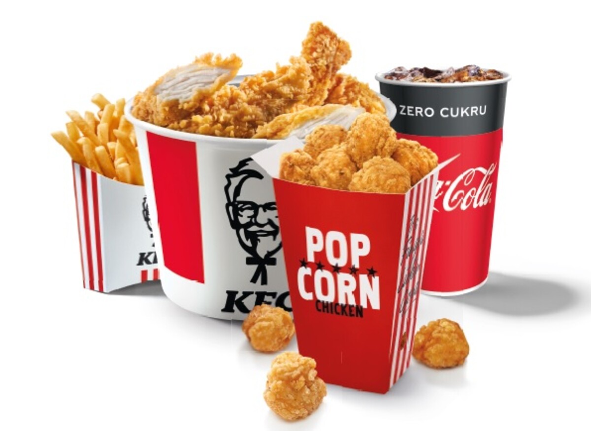 KFC, kfc menu, santa bucket, fastfood, kura, coca-cola