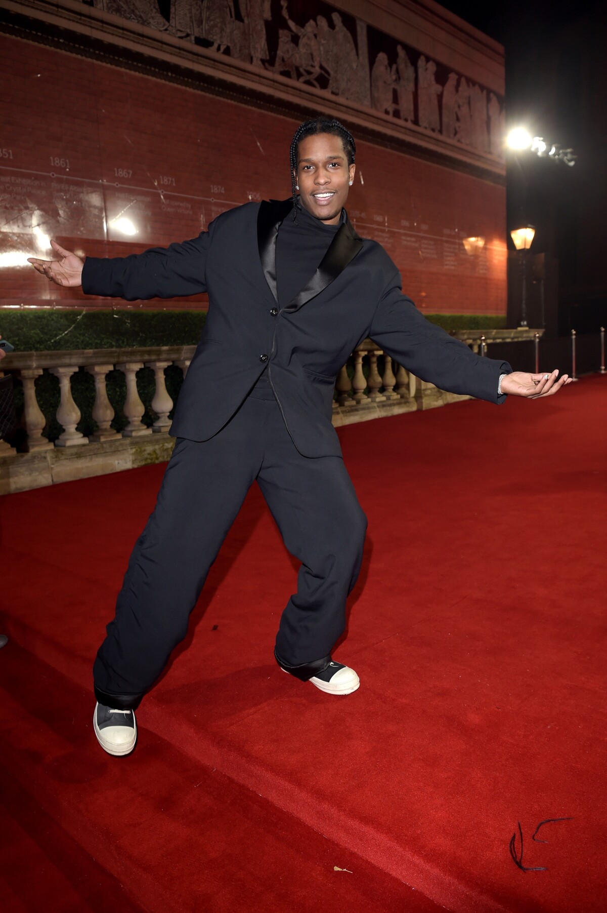 A$AP Rocky na červenom koberci počas The British Fashion Awards v roku 2019.