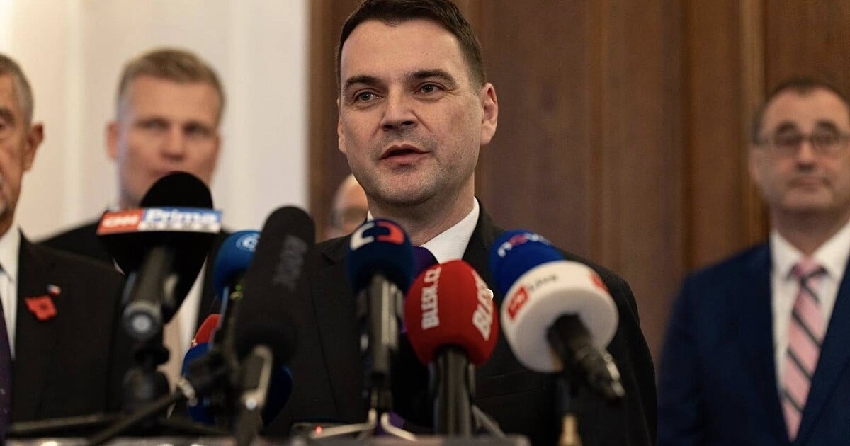 Ministr zahraničí Macinka chtěl jednat s odpůrci potratů v USA. Bude to mít dopady na českou politiku?