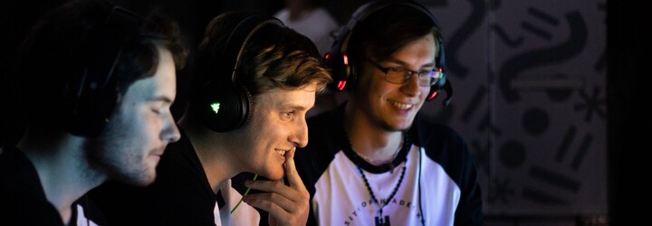 Dobrá zpráva pro vášnivé gamery: Vysoké školy začínají věnovat pozornost esportu, další esportovou učebnu mají na UHK