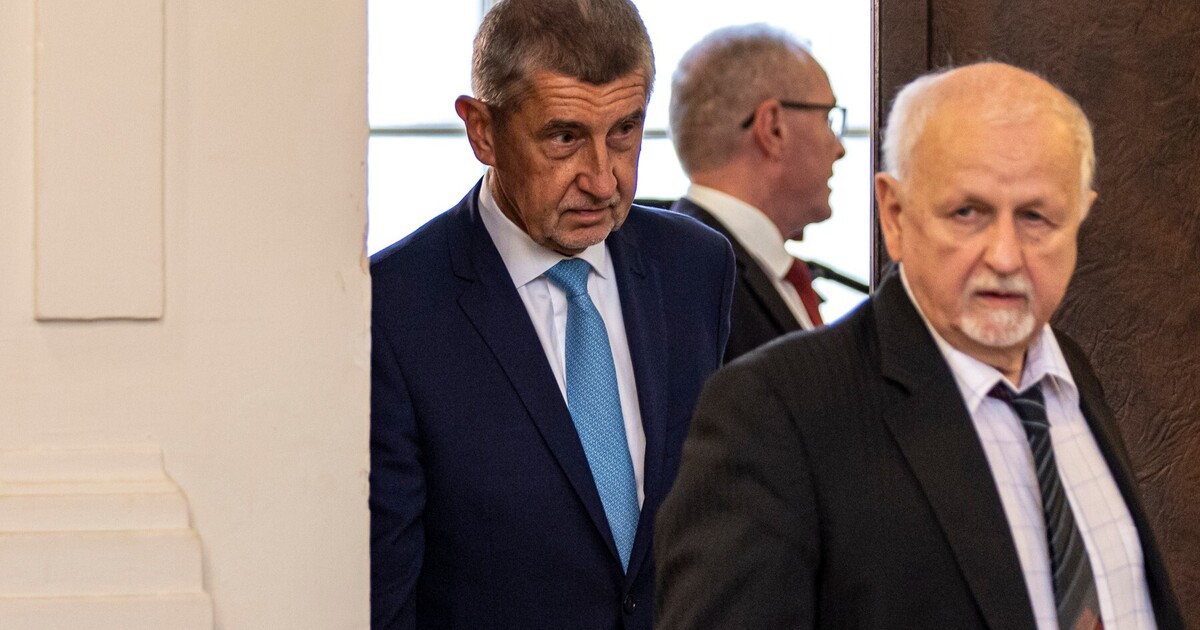 Babiš se omluvil za své nepravdivé výroky. Bývalého spolupracovníka nazval „udavačem“